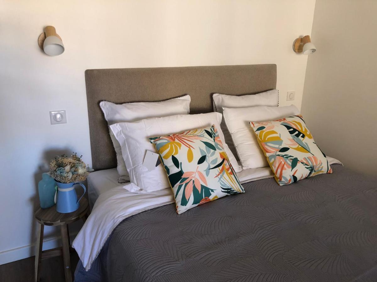 Un Grand Studio Face Au Port De Santa Lucia Saint-Raphael  Ngoại thất bức ảnh